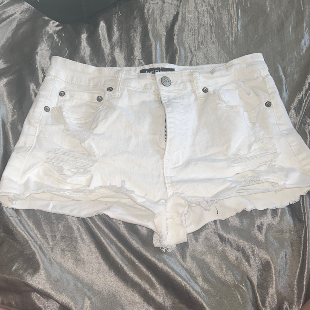 Size 8 Aeropostale White Jean shorts